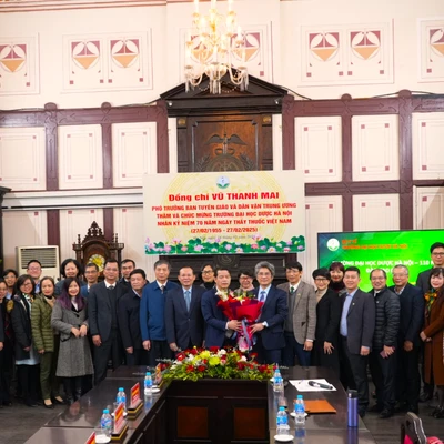 BAN TUYÊN GIÁO & DÂN VẬN TRUNG ƯƠNG THĂM VÀ CHÚC MỪNG TRƯỜNG  77Win01 ưu đãi hấp dẫn DƯỢC HÀ NỘI   NHÂN NGÀY THẦY THUỐC VIỆT NAM   (27/02/1955 - 27/02/2025)